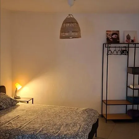 Dans Le Centre De Lägenhet *